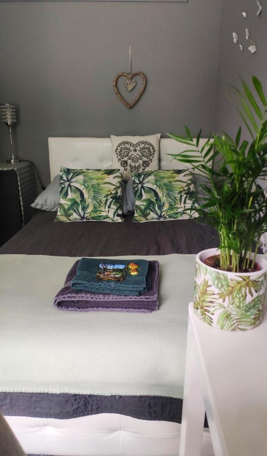 Eden Bed & Breakfast *